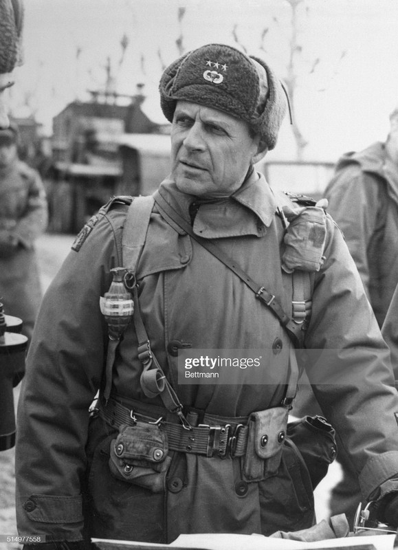 El Comandante General del 8º Ejército US Matthew B. Ridgway el 1 marzo 1951.
