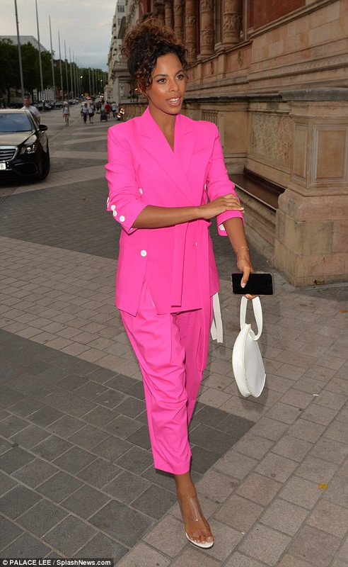 4E12795600000578-0-image-a-76_1531174227493