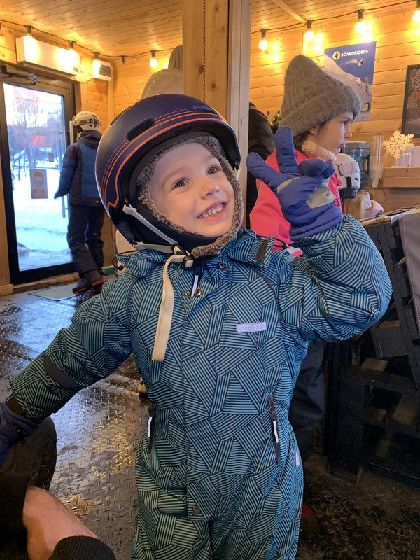 91EBBC73-C7BA-4B79-964C-4FFAFC28C9BC