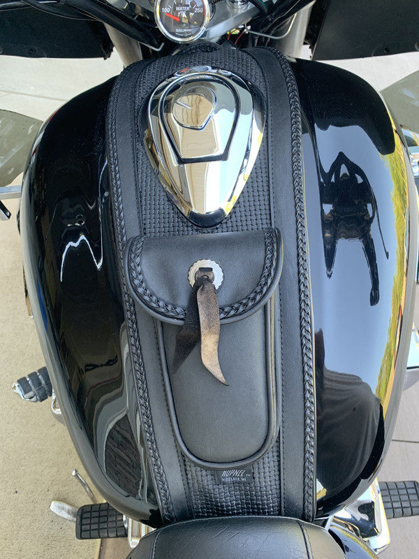 DA9385AC-DA0F-4A19-81BC-75F157CA6AC7