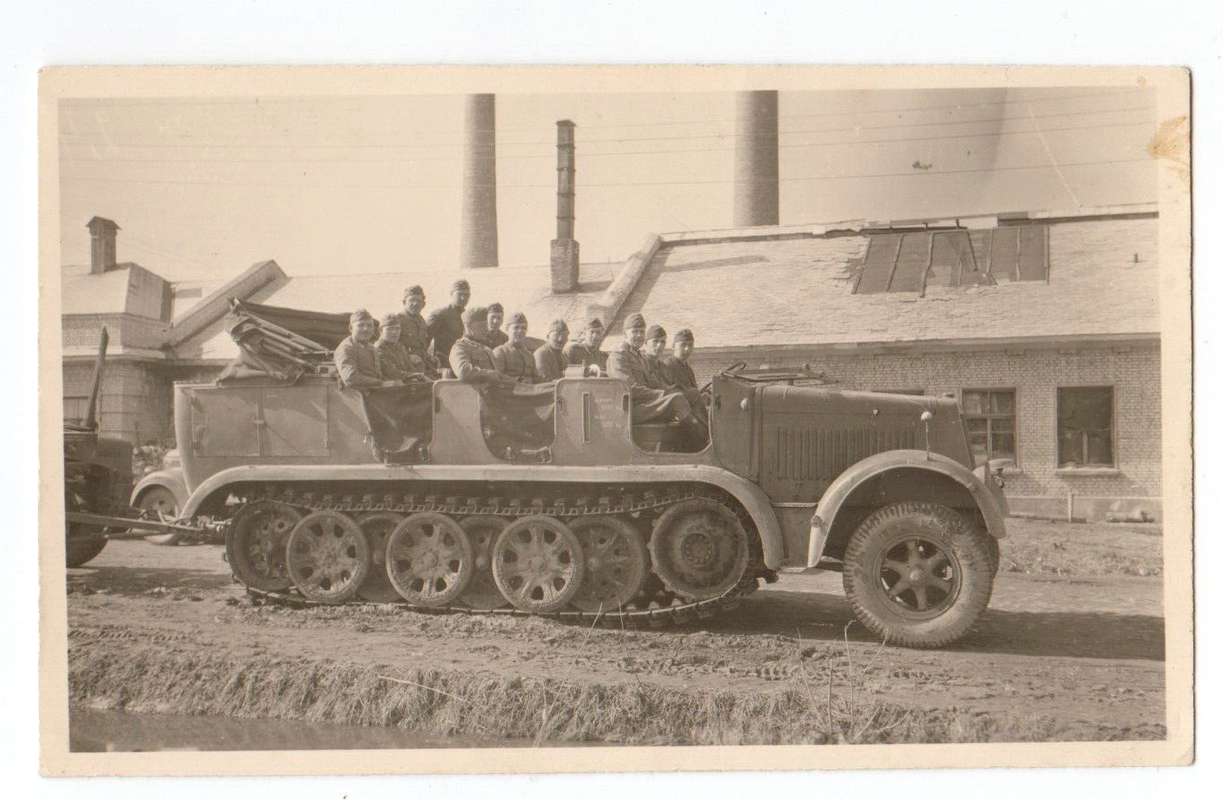 Foto Wehrmacht Halbketten Zugmaschine schöne Aufnahme
