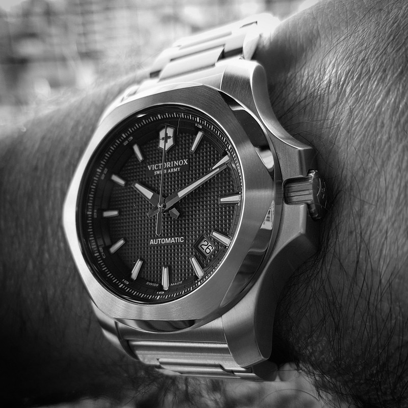 Victorinox INOX. Mechanical 43mm 200M  #241835 (B&W) (2)