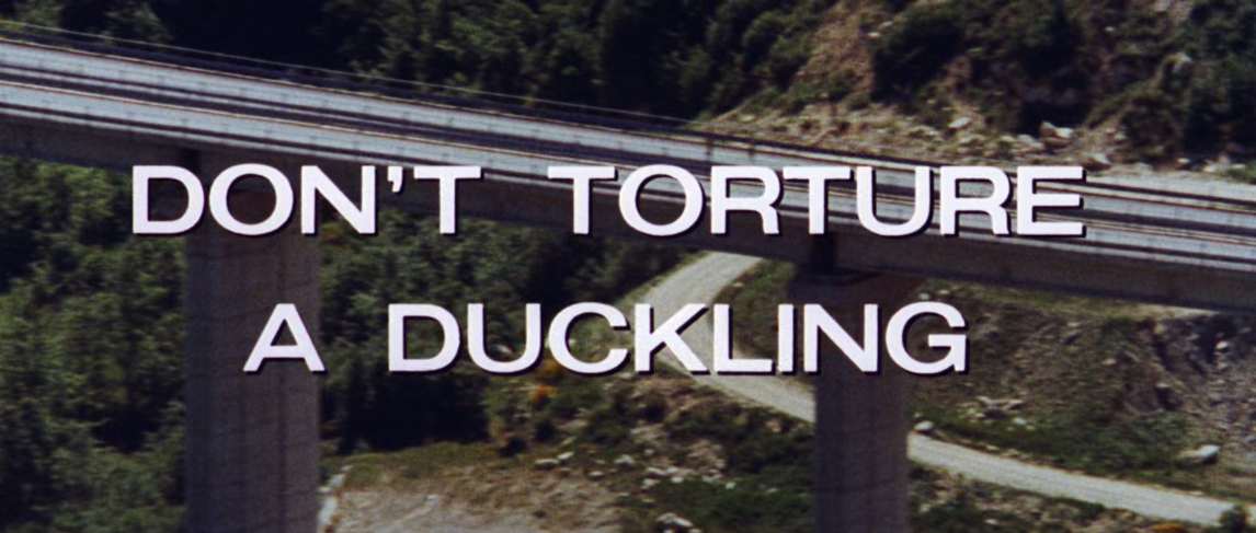 Non Si Sevizia Un Paperino (1972) BRRip.VOSE.mkv_snapshot_00.00.34.687