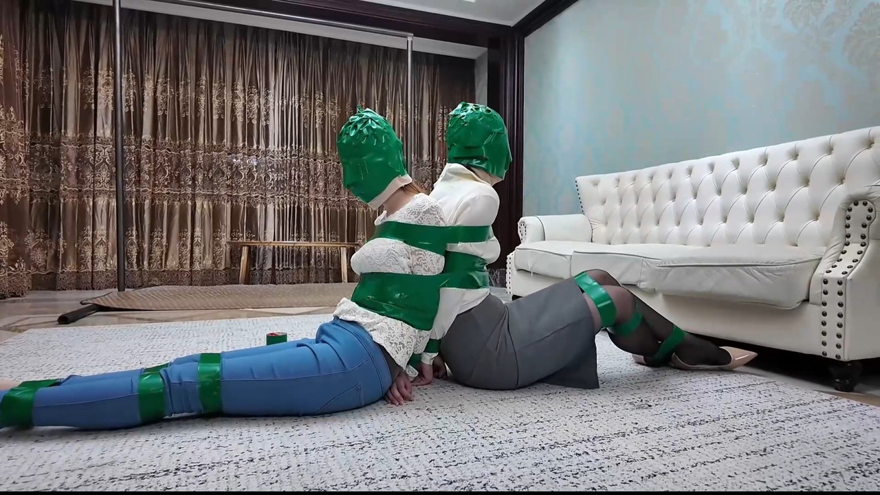 枫叶原创 女老板与女保镖.mp4_20250714_084855.937