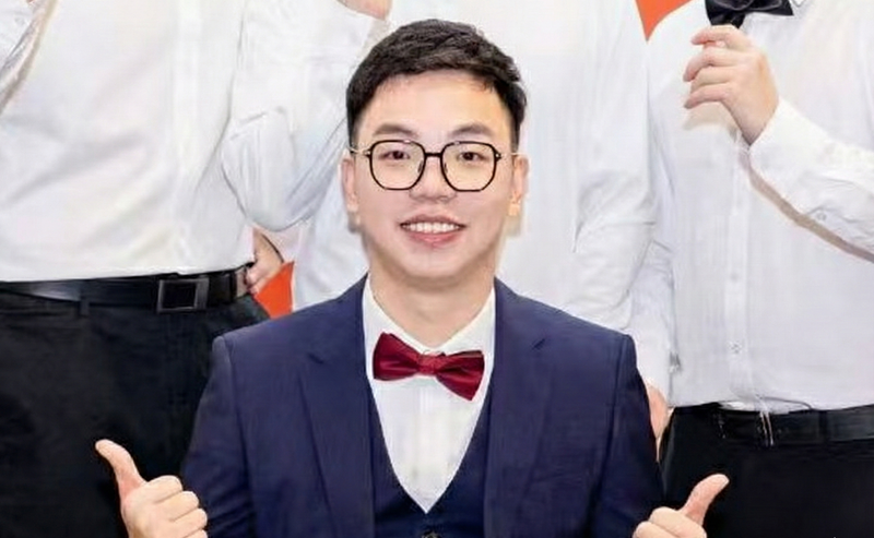 HR Director Jiaming Hu