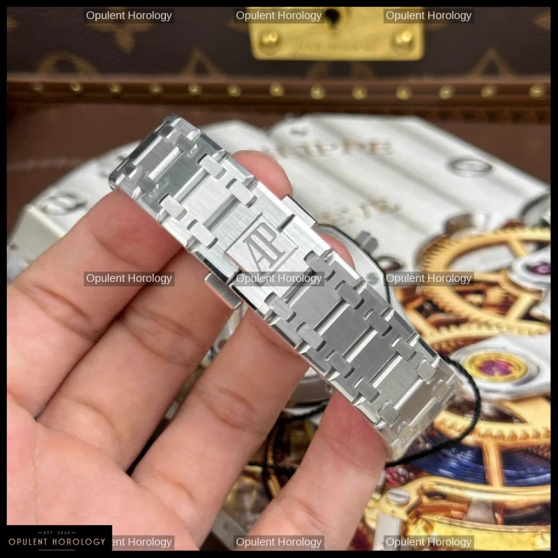 Audemars Piguet Royal Oak Jumbo Extra-Thin Openworked 16204 Stainless Steel Skeleton 39mm