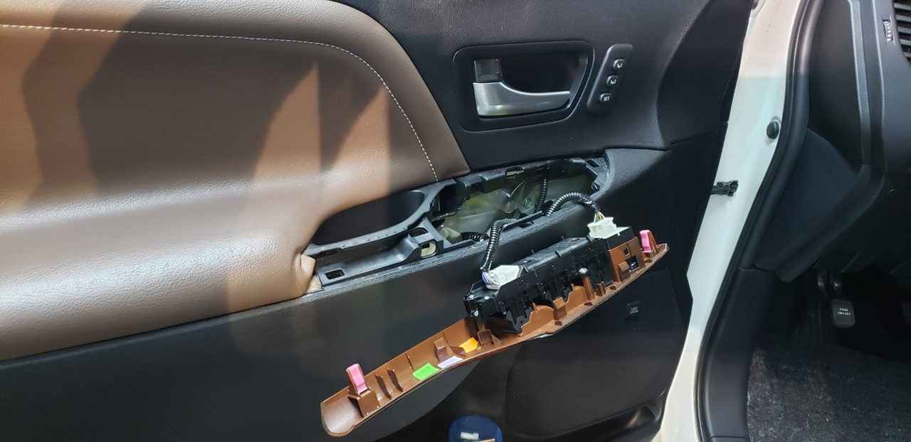 SiennaTrainHornInstall (92)