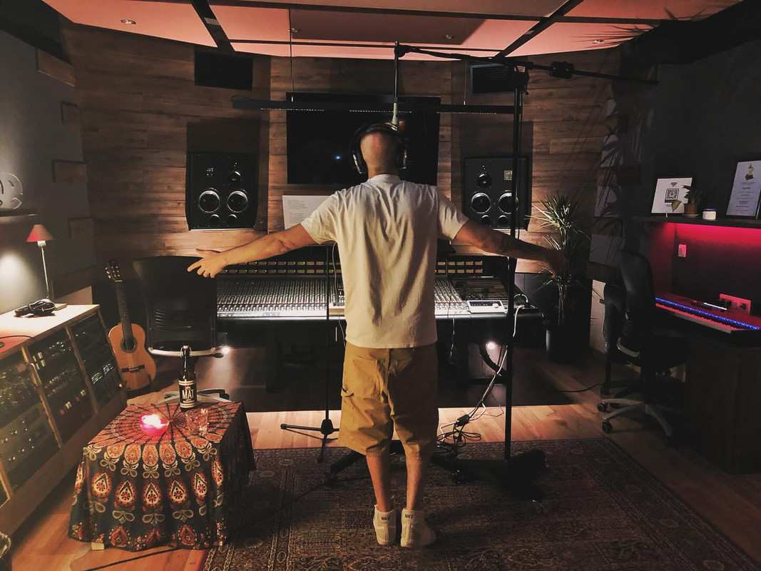 Náufrago es el Regreso del Rapero español ZPU y junto al Rapero mexicano Turek Hem