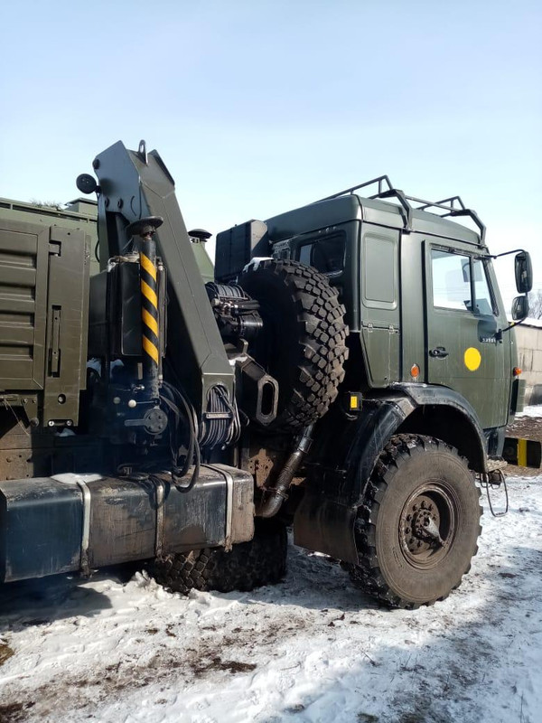 1005 KMV-10V crane truck capt 24 02 22