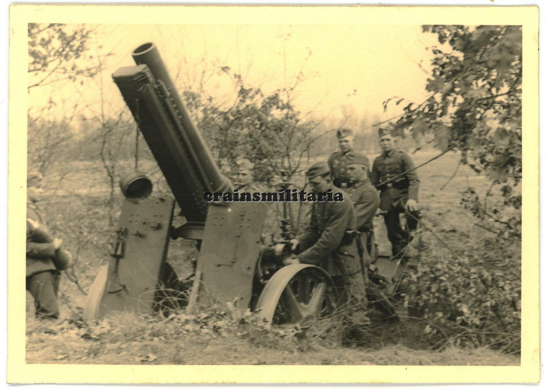 Orig. Foto Soldaten mit schwere Mörser Artillerie Geschütz Kanone Haubitze