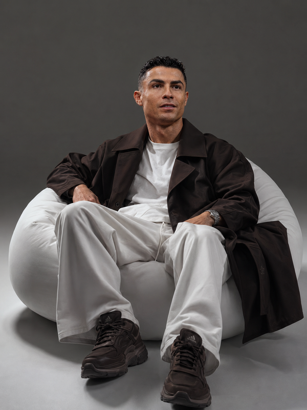 Example result for: Luxury Bean Bag Streetwear Portrait