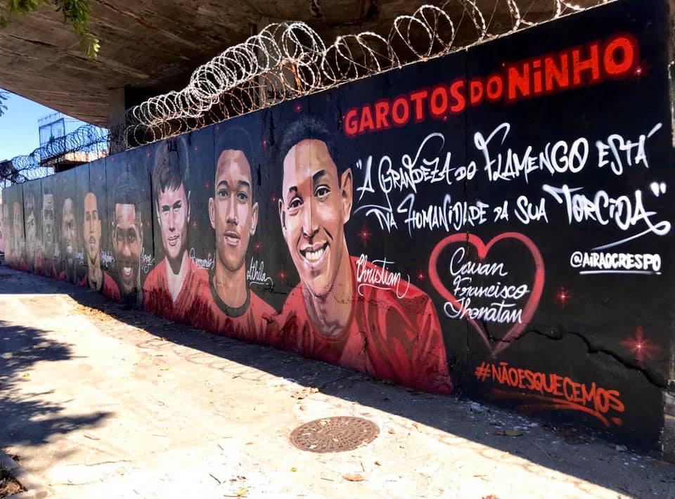 Homenagem da torcida aos Garotos do Ninho