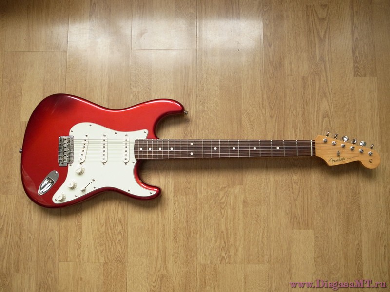 Fender_American_Vintage_Strat_62_RI_6-red_007