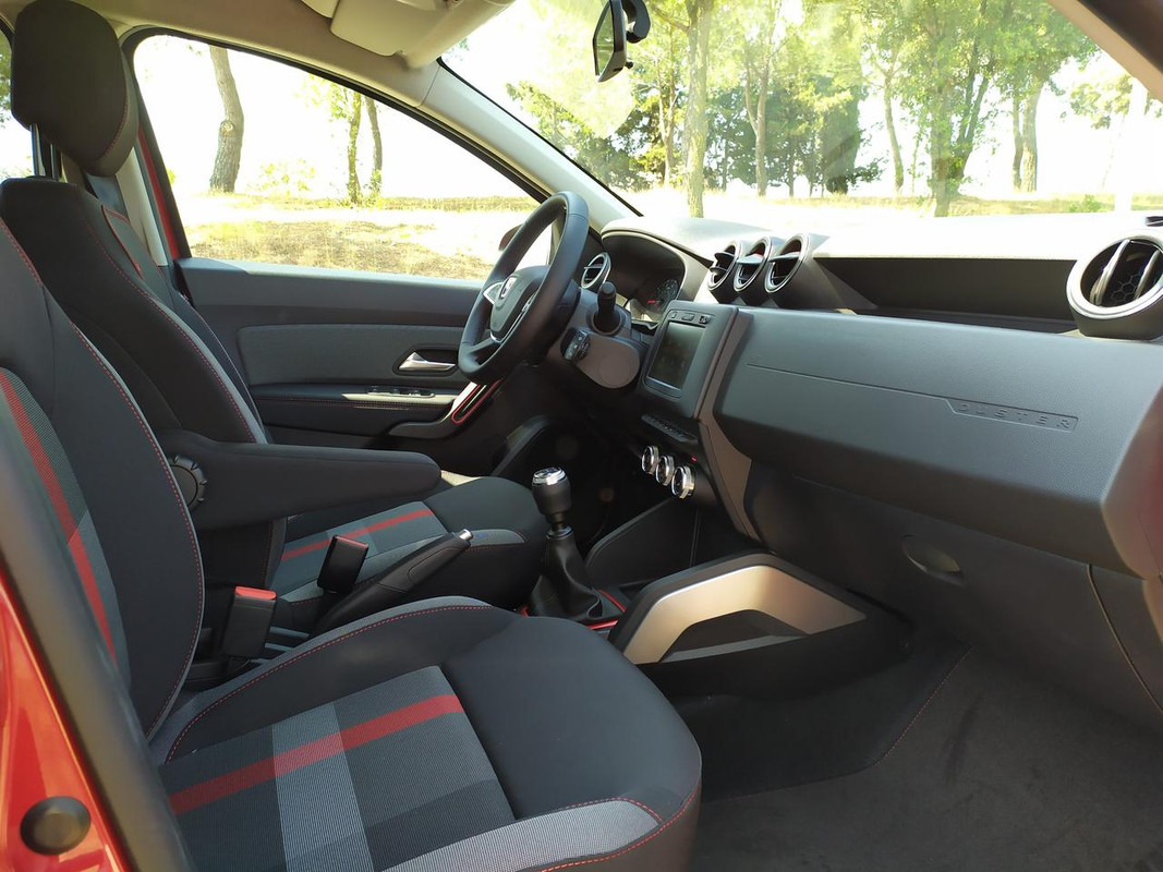 interior deltanero laterla