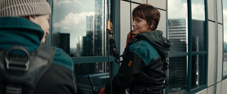 1 - Cleaner , Rescate vertical (2025)[WEB-DL Screener 1080p][Cast.XtremX][Acción. Thriller]