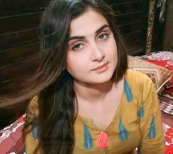 Hot paki girl nude showing her boob exclusive viral