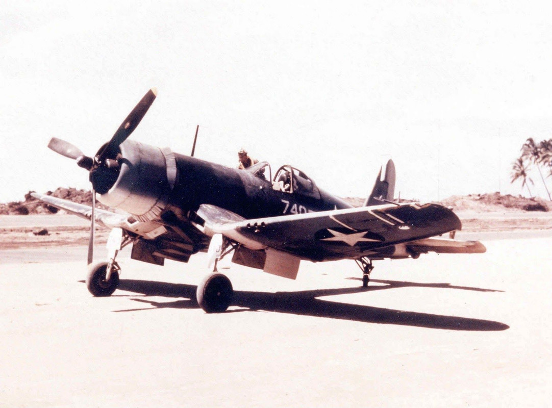 VMF-214-CO-Boyington-s-F4-U-1-A-Torokina