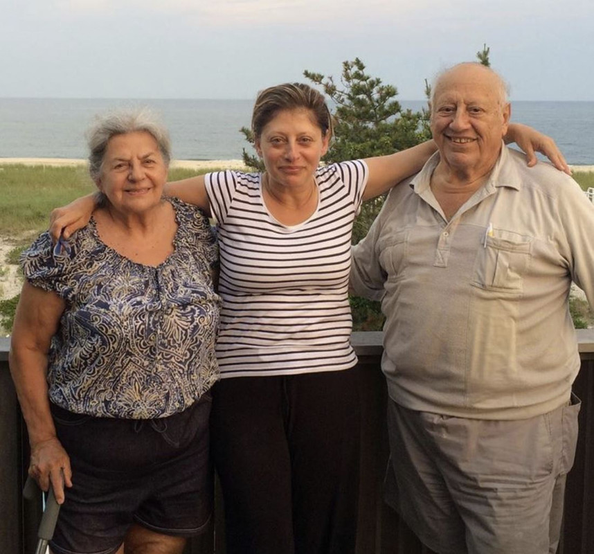 Maria Bartiromo with her parents