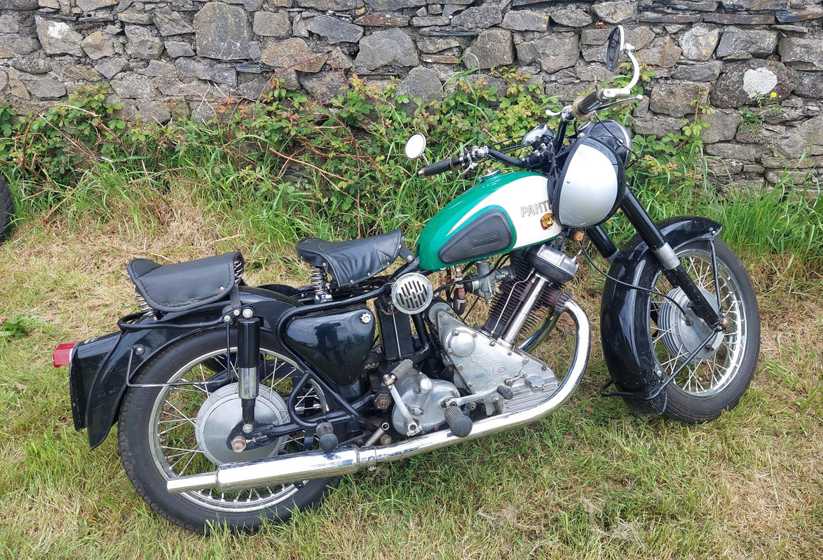 A few pics from the 2024 Pre-TT Classic races this avvie