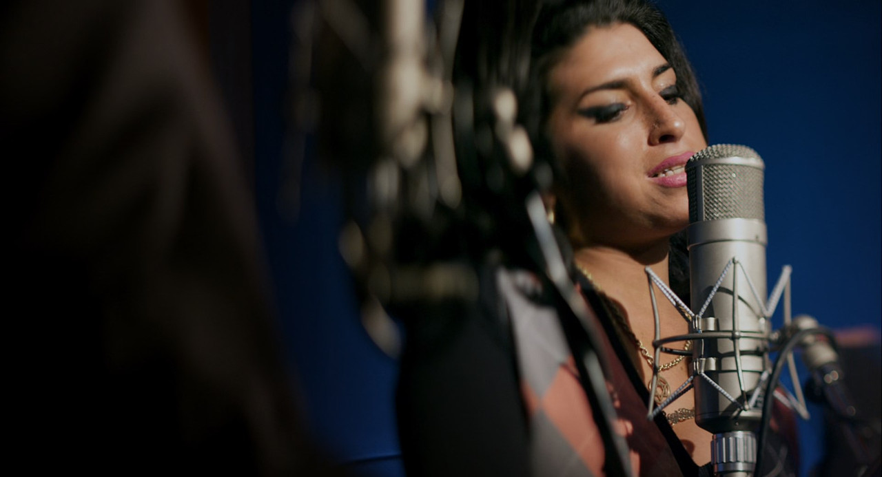 Amy (2015) (1080p BluRay x265 Silence)-6