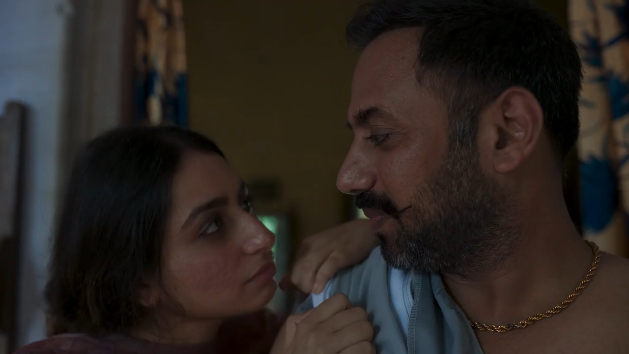 Bhaukaal (2022) Season 2 [Hindi + Tamil + Telugu] WebRip 480p 720p ESub - Complete Screenshot
