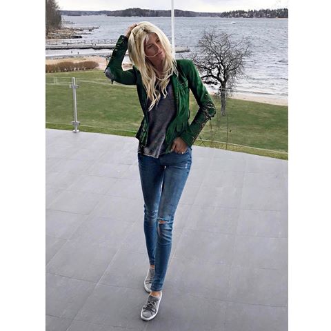 victoria_silvstedt_180_24