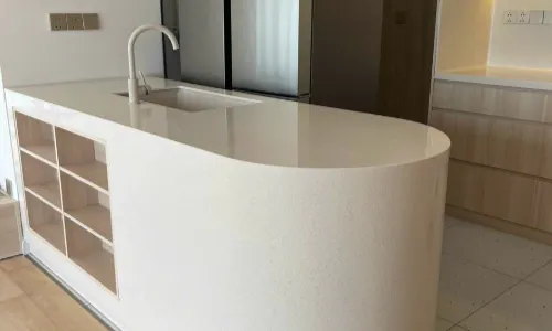 Liền khối không mối nối