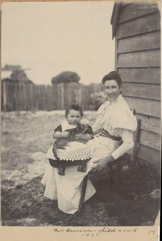 Mrs-Harrison-child-Mallacoota-1895-By-Dudley-Le-Souef