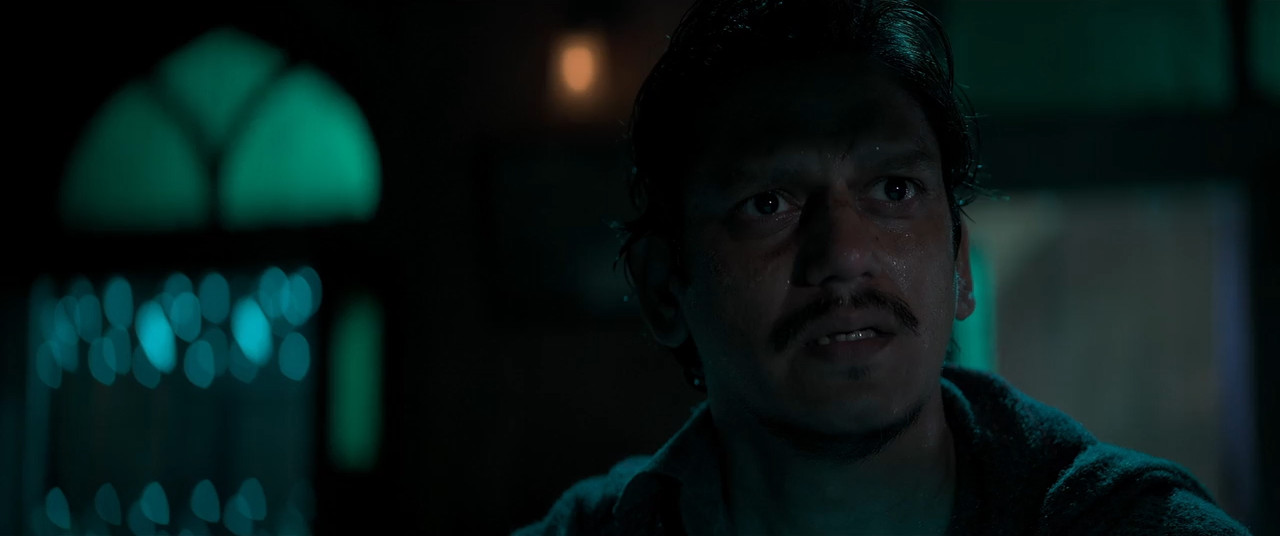 Gustaakh Ishq 2025 WebRip [Hindi] 480p 720p ESub Screenshot