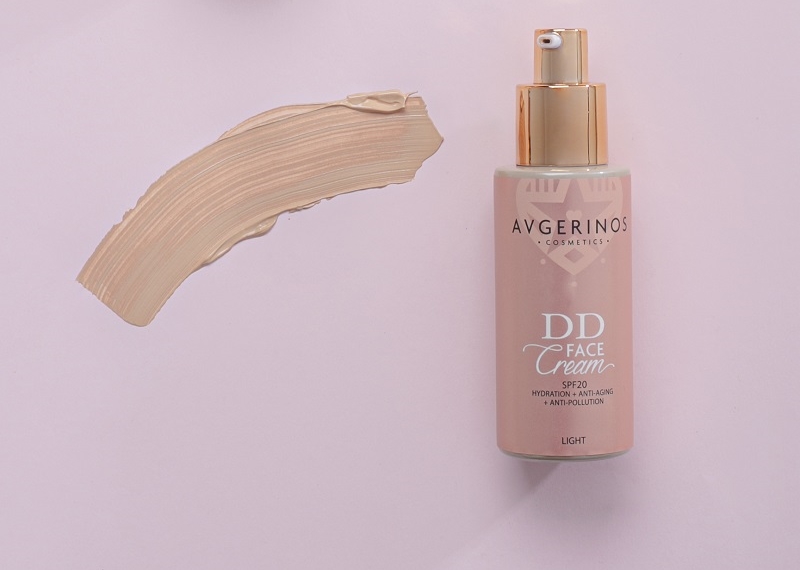 Η νέα DD cream της AVGERINOS Cosmetics είναι μία κρέμα προσώπου
πολλαπλής χρήσης με χρώμα