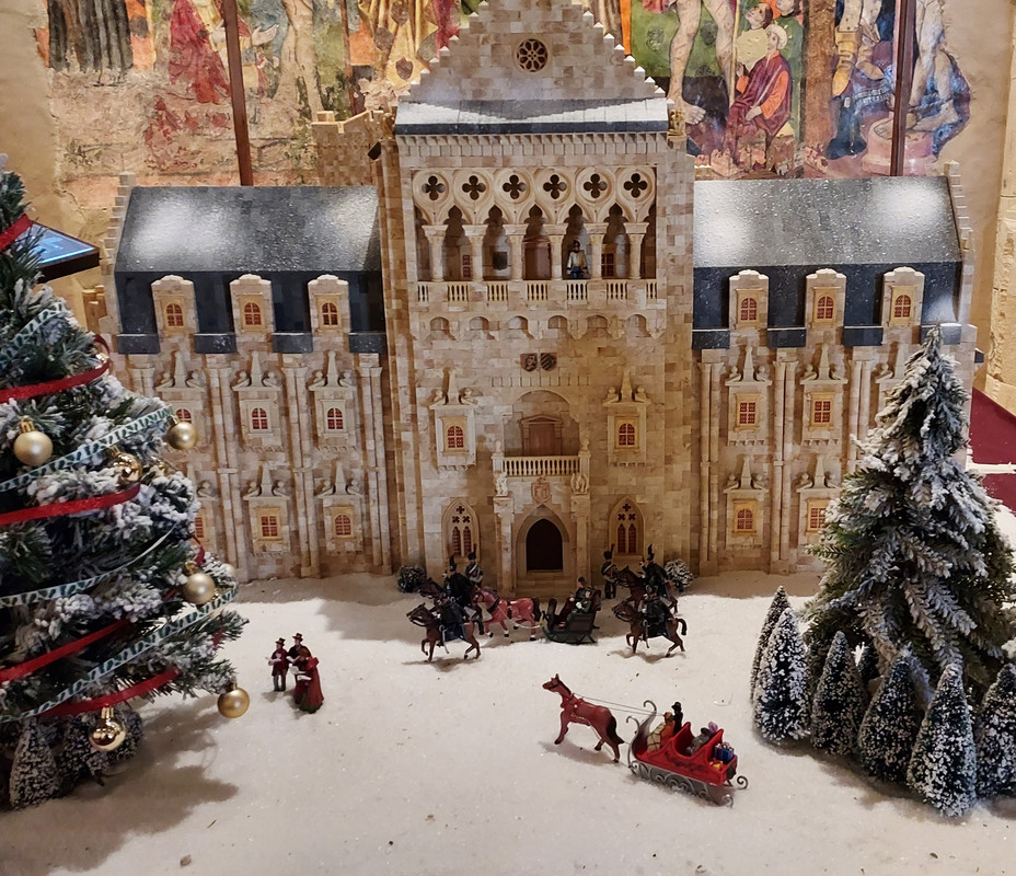 1 Palacio de los Palacio de los Condes Manuel y Rocío_Lucainero