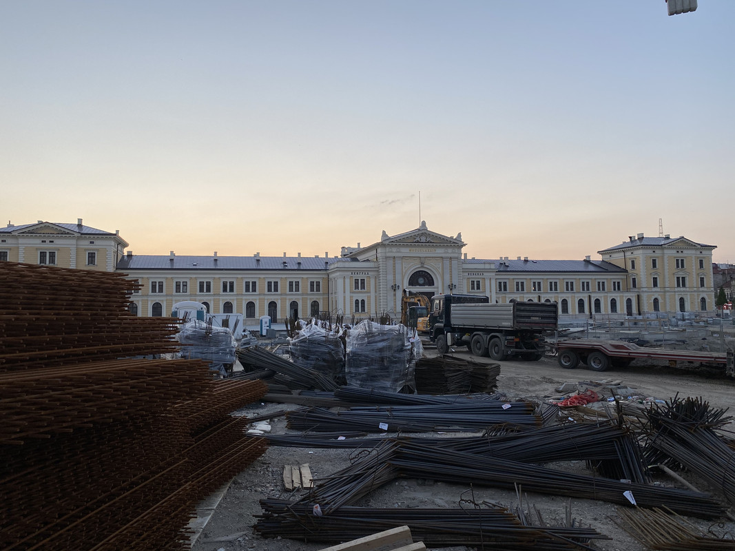 24175942-BCC4-495C-B43C-6F45077379EF