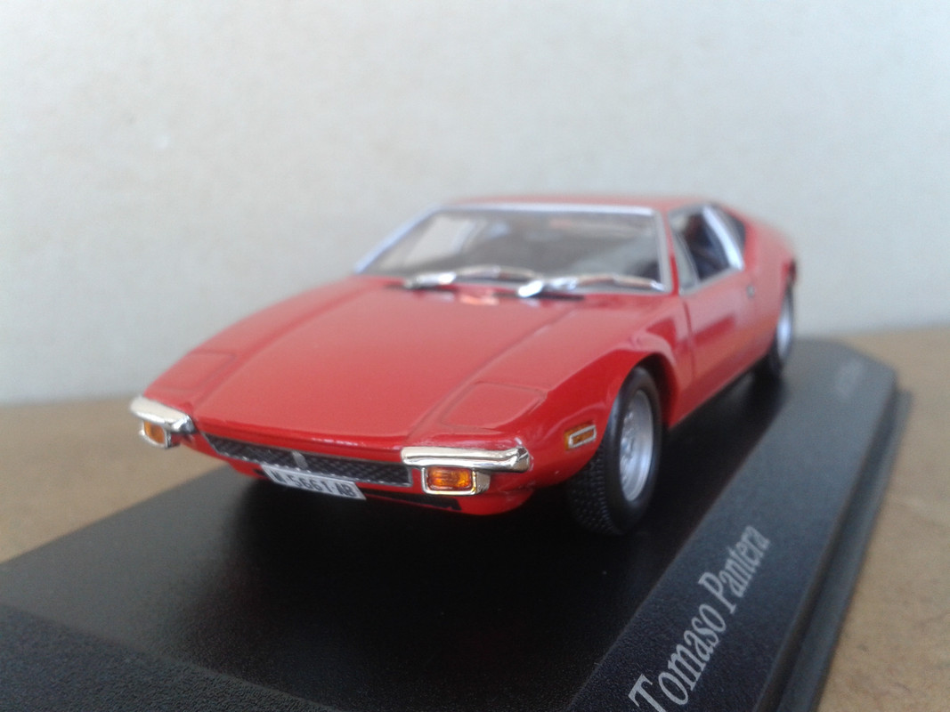 1972 De Tomaso Pantera L (Minichamps) (5)
