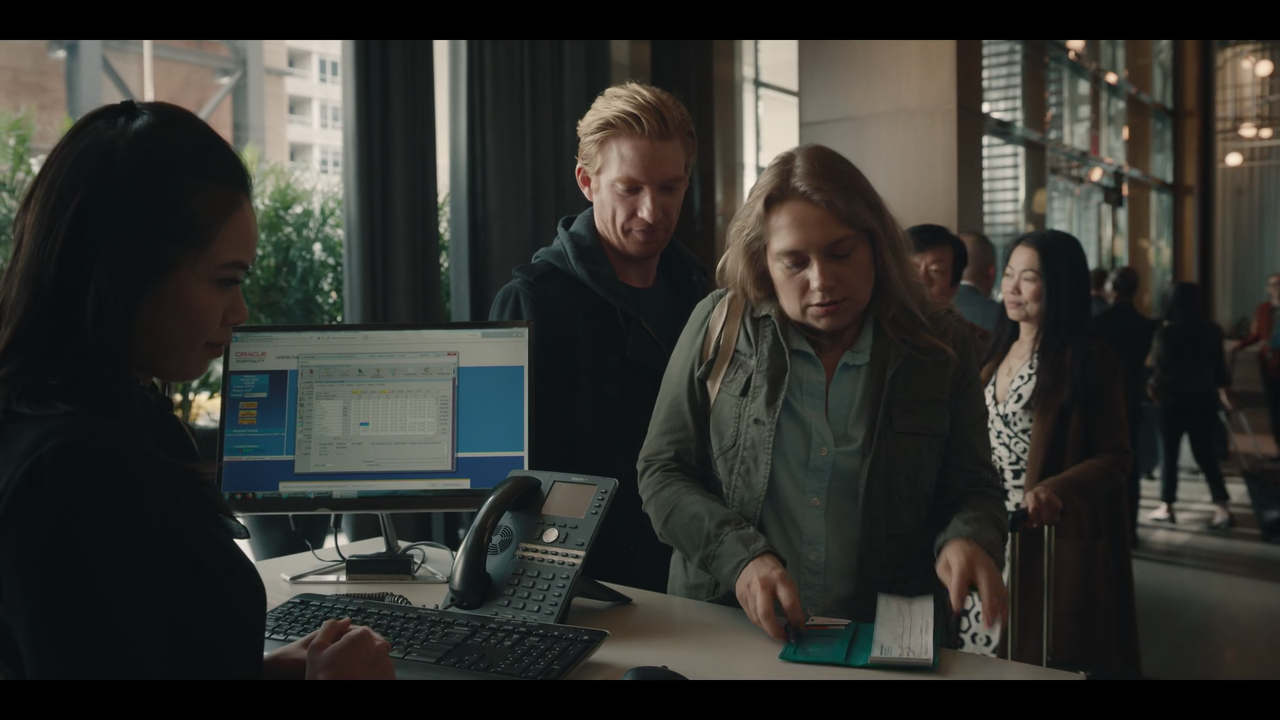 RUN (2020) S01E03 F*ck (1080p AMZN Webrip x265 10bit EAC3 5.1 - DNU) [TAoE].mkv[screenshot]14