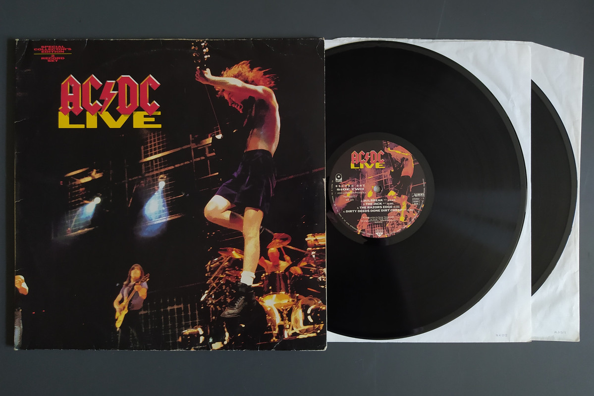 AC-DC-1992-Live.jpg