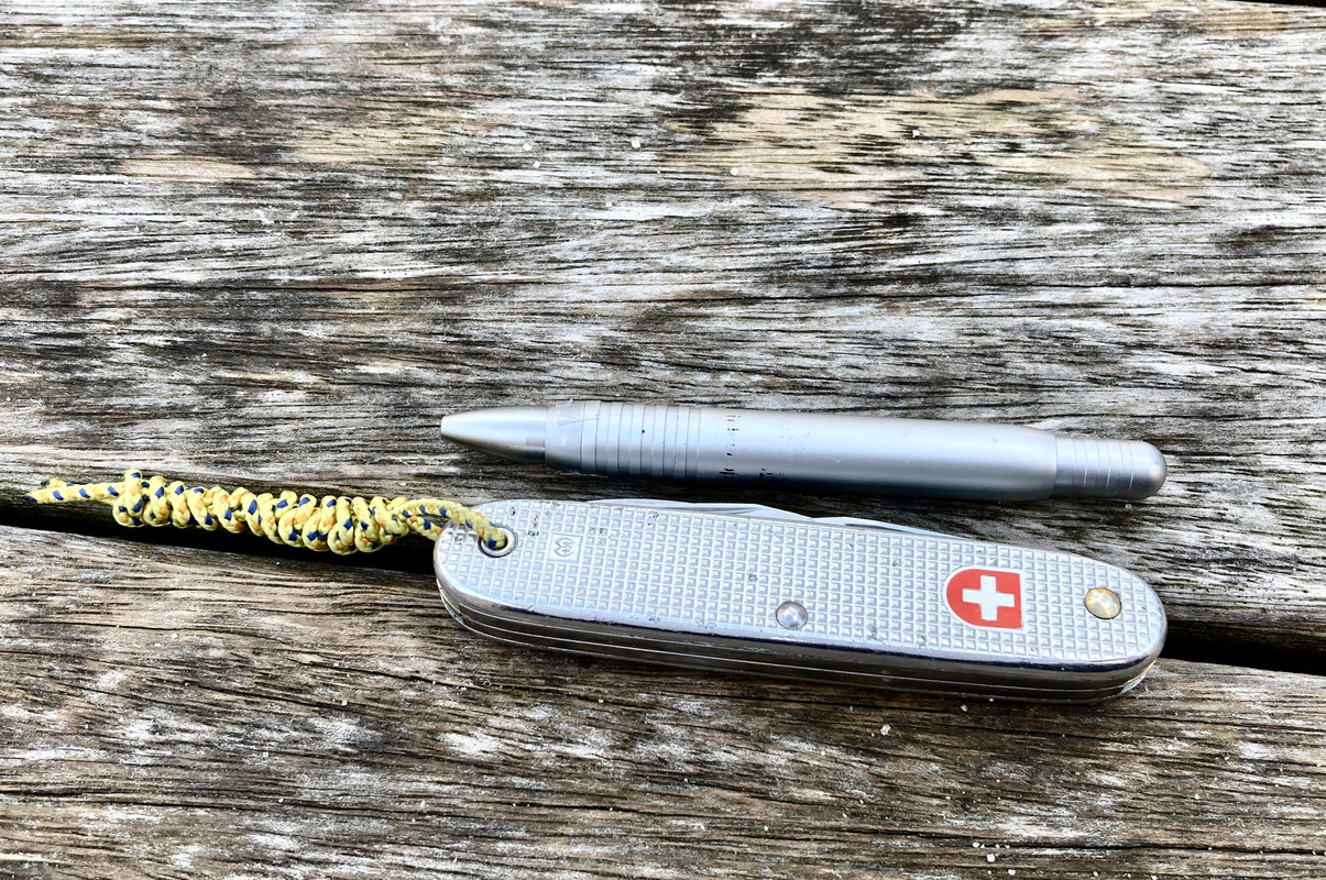 72A0115E-348B-4869-A19C-C91917307223