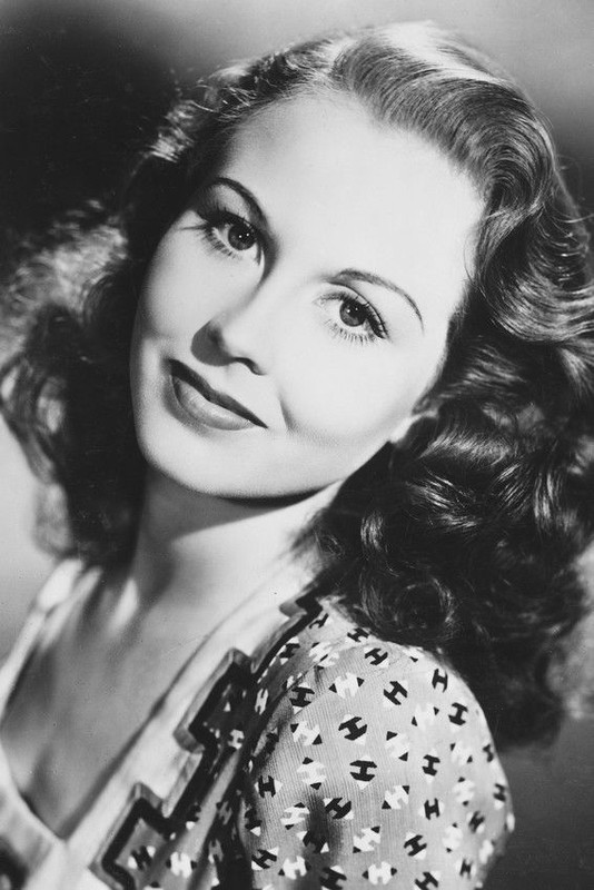 hazel_court_a01