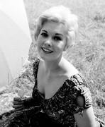 kim-novak-478