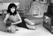 madeline-smith-b24