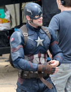 Chris-Evans-superficial-guys-63