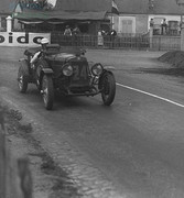 24 HEURES DU MANS YEAR BY YEAR PART ONE 1923-1969 - Page 10 30lm24-Lea-Francis-S-Kenneth-Peacock-Sammy-Newsome-7