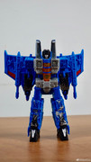 Siege-Thundercracker-In-Hand-Images-01