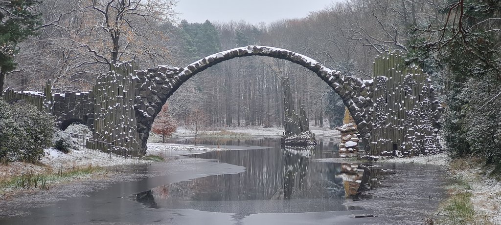 De Berlín a Sajonia: la magia de la Navidad - Blogs de Alemania - Rakotzbrücke(puente del Diablo)-Waldeisenbahn Muskau(tren de la navidad)-Görlitz (1)