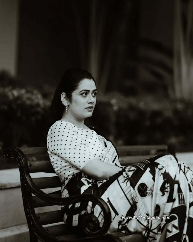 12-Actress-Girija-Oak-Godbole-Photos-Wallpapers-My-Vantage-Point