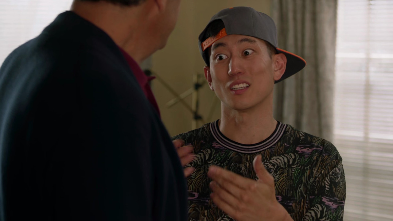 Single Parents 2018 S02 1080p AMZN Webrip x265 10bit EAC3 5 1 TheSickle TAoE