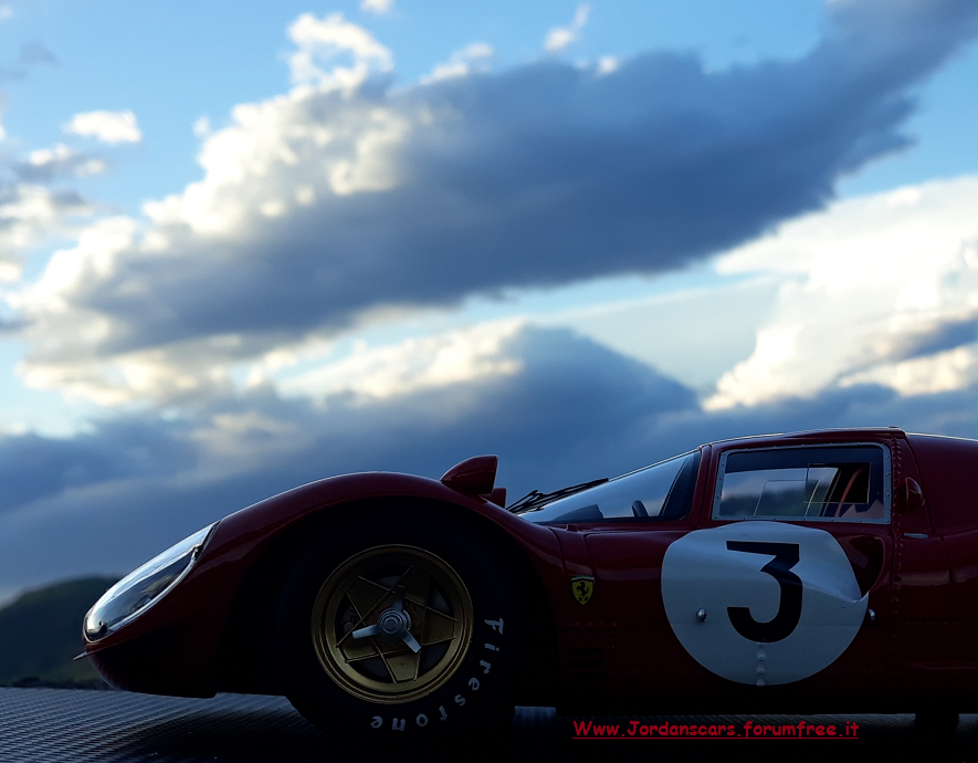 FERRARI-330-P4-d