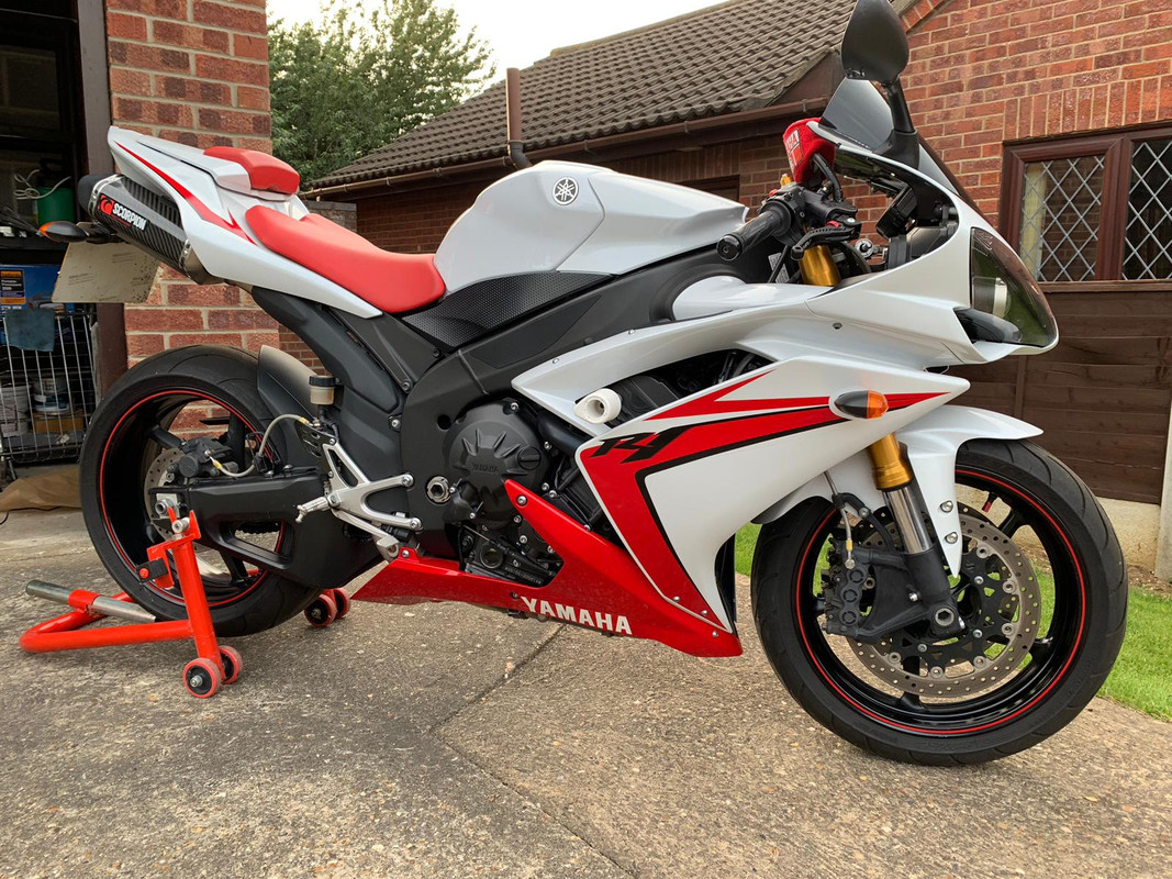 5504A66B-2A4B-46E4-A5BA-12FF9B6A968F