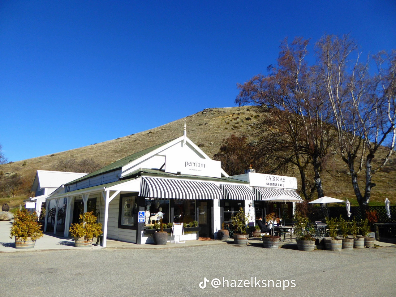 photo 10 2025 12 12 16 19 07