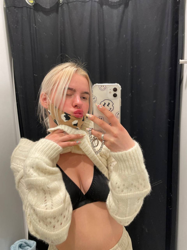 model mira (48)