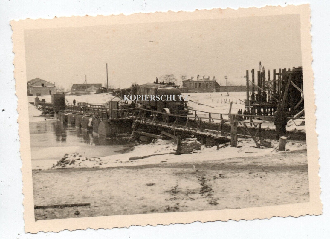 Russland Brücke Notbrücke SDkfz LKW tarn camo Soldat